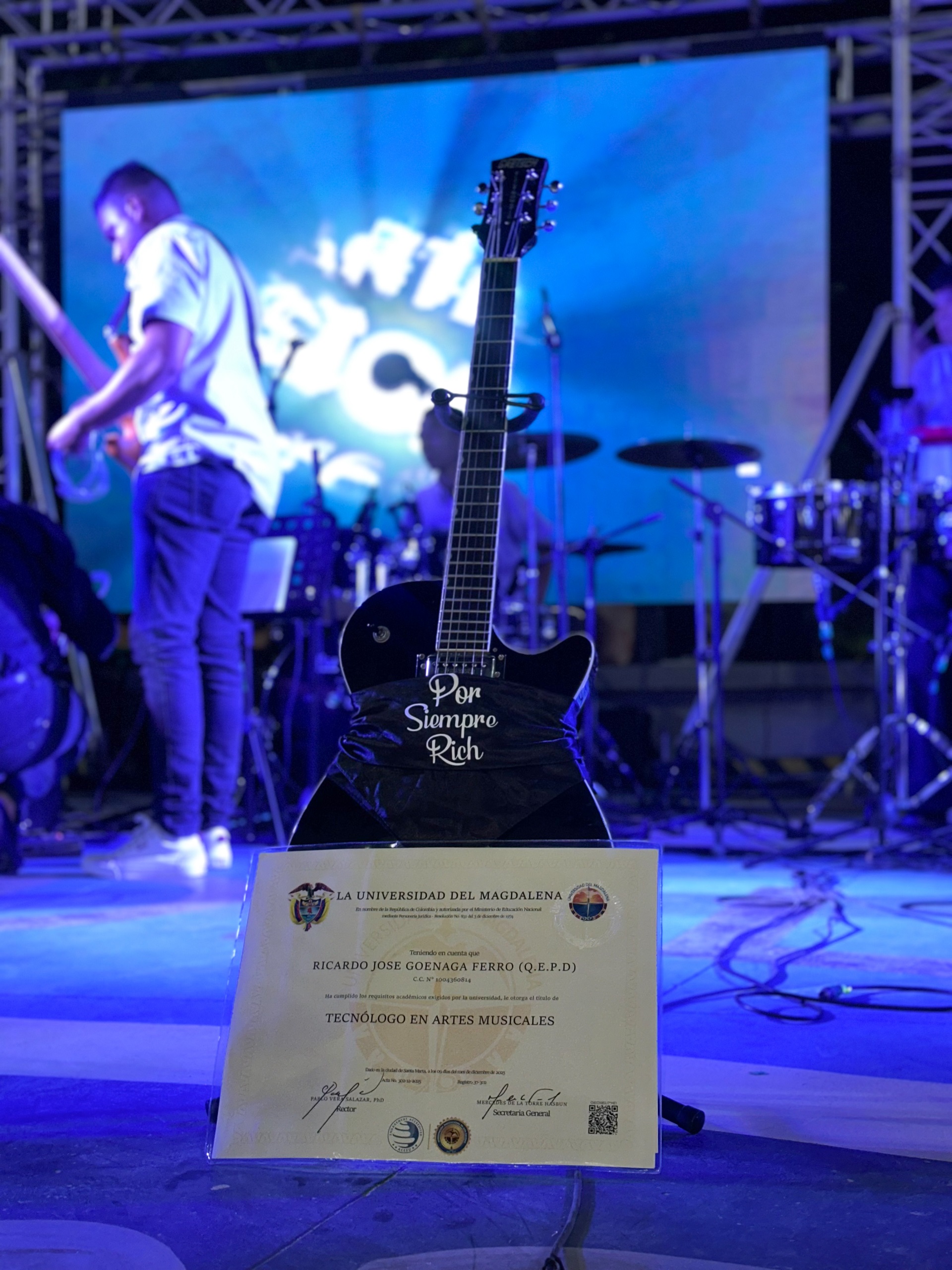 Un homenaje sentido a Ricardo José Goenaga Ferro, cargado de música, memoria y profundo sentimiento.