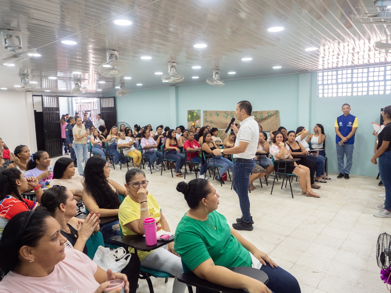 UNIMAGDALENA transforma vidas con jornada de bienestar para mujeres privadas de la libertad