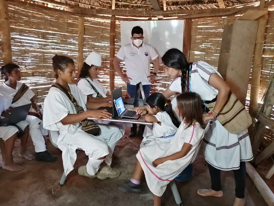 UNIMAGDALENA entregó el Campus Digital Murúnmuke a estudiantes indígenas de la Sierra Nevada de Santa Marta