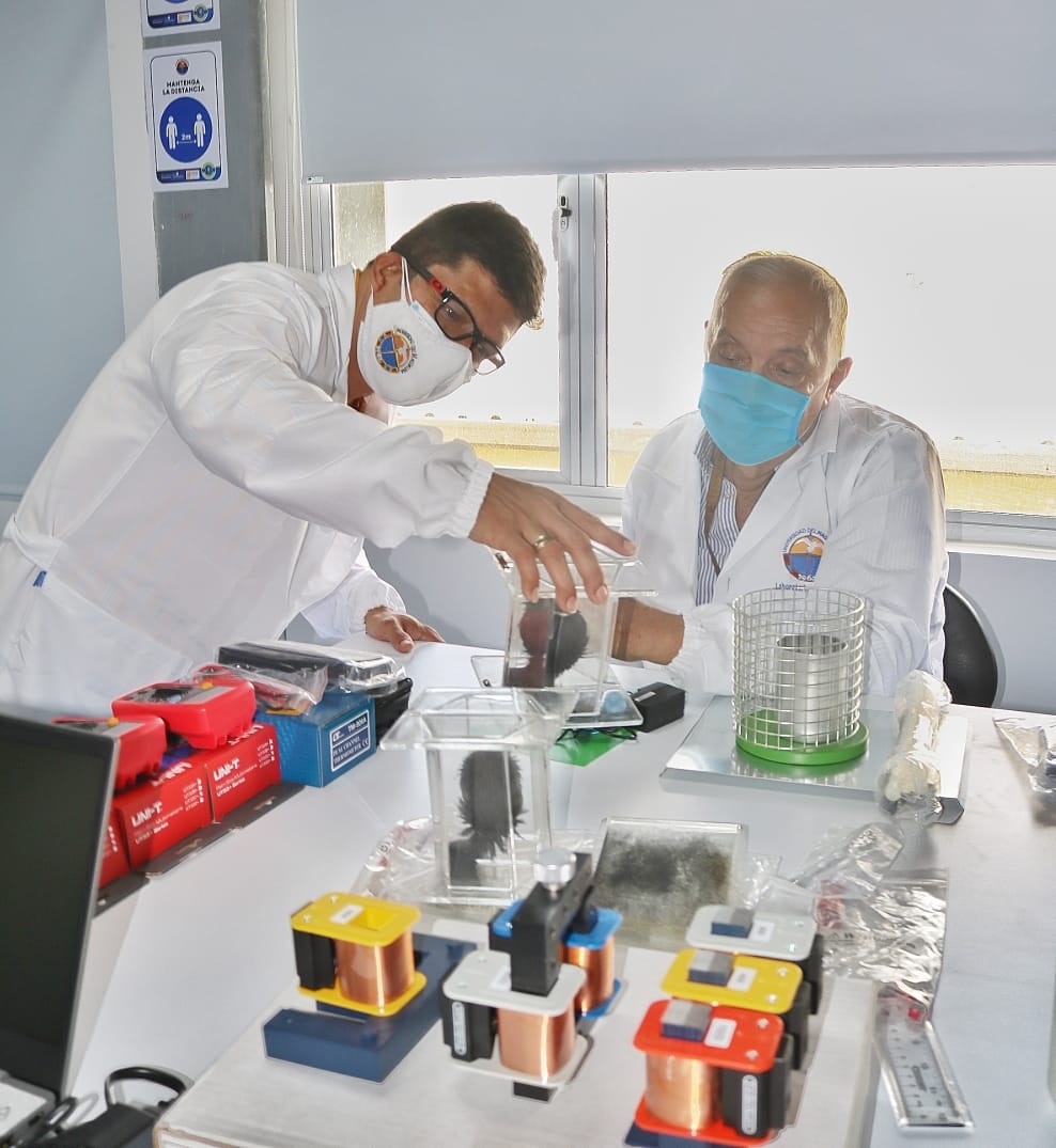 Comunidad UNIMAGDALENA recibe con orgullo nuevo Laboratorio de Física dotado con equipos de última tecnología