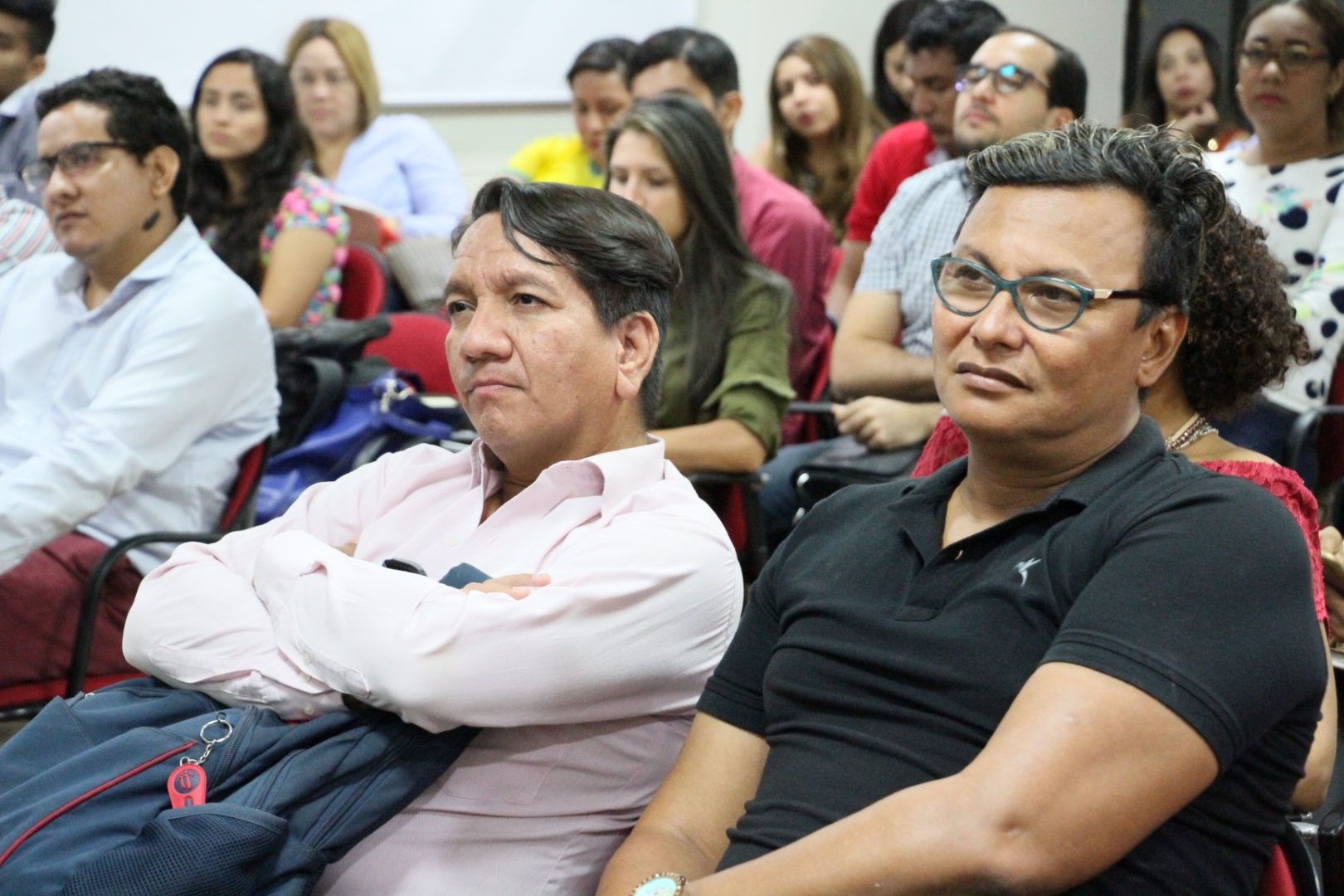 Asistieron miembros de la comunidad LGBTI, personal de la Alcaldía Distrital, Gobernación del Magdalena y el Instituto Colombiano de Bienestar Familia