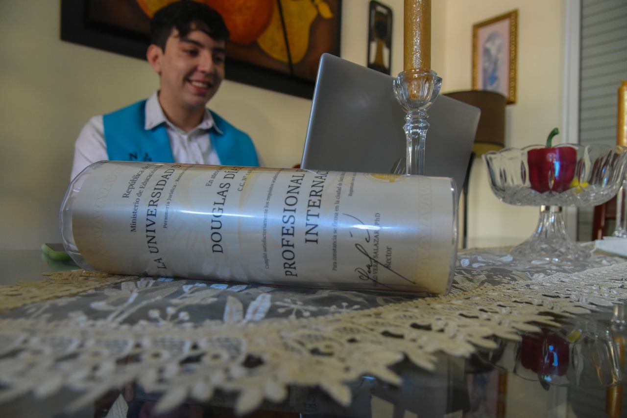 UNIMAGDALENA entregó 736 nuevos profesionales al servicio de la sociedad