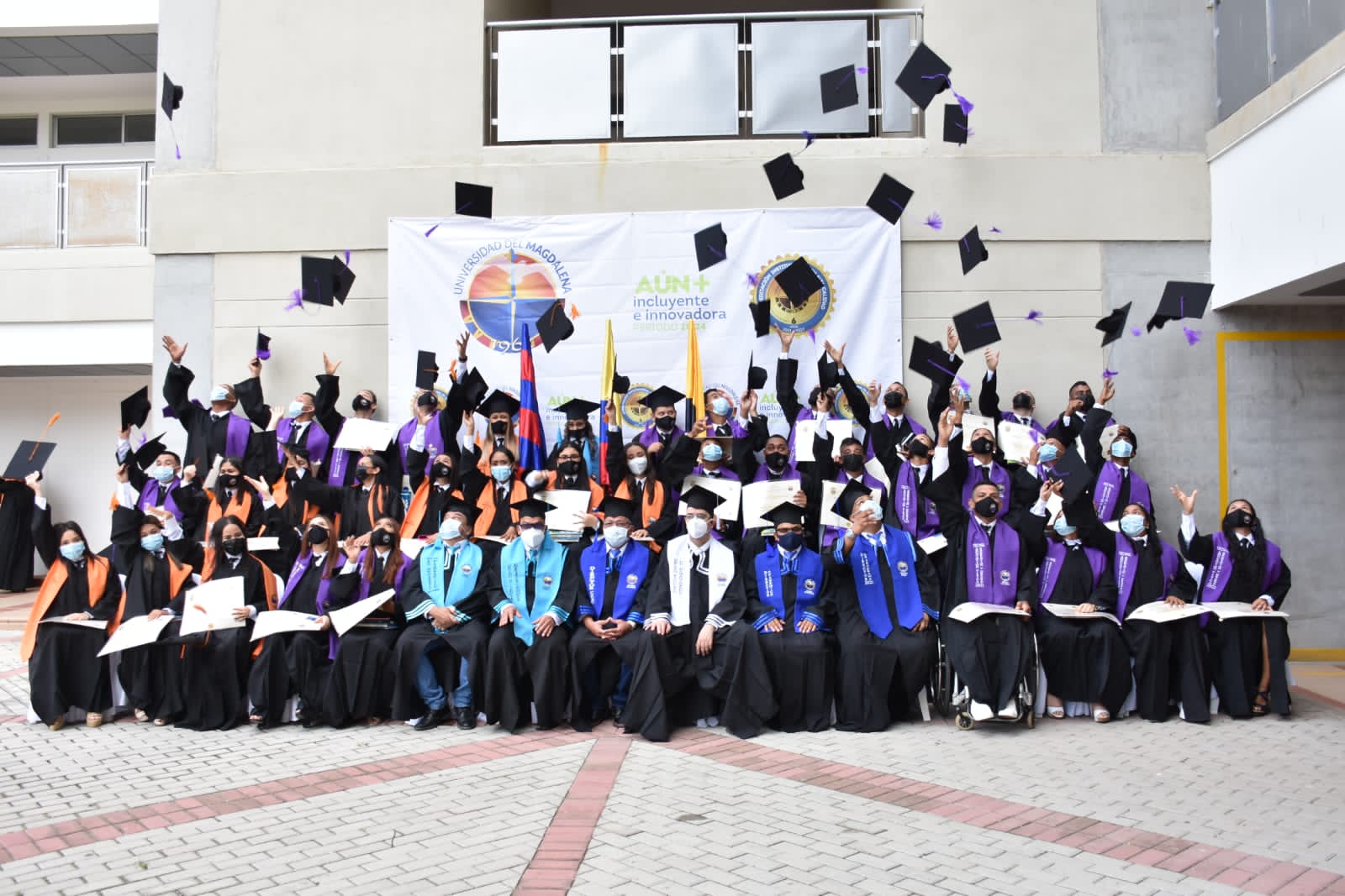 UNIMAGDALENA graduó y certificó a 120 nuevos técnicos, tecnólogos y profesionales