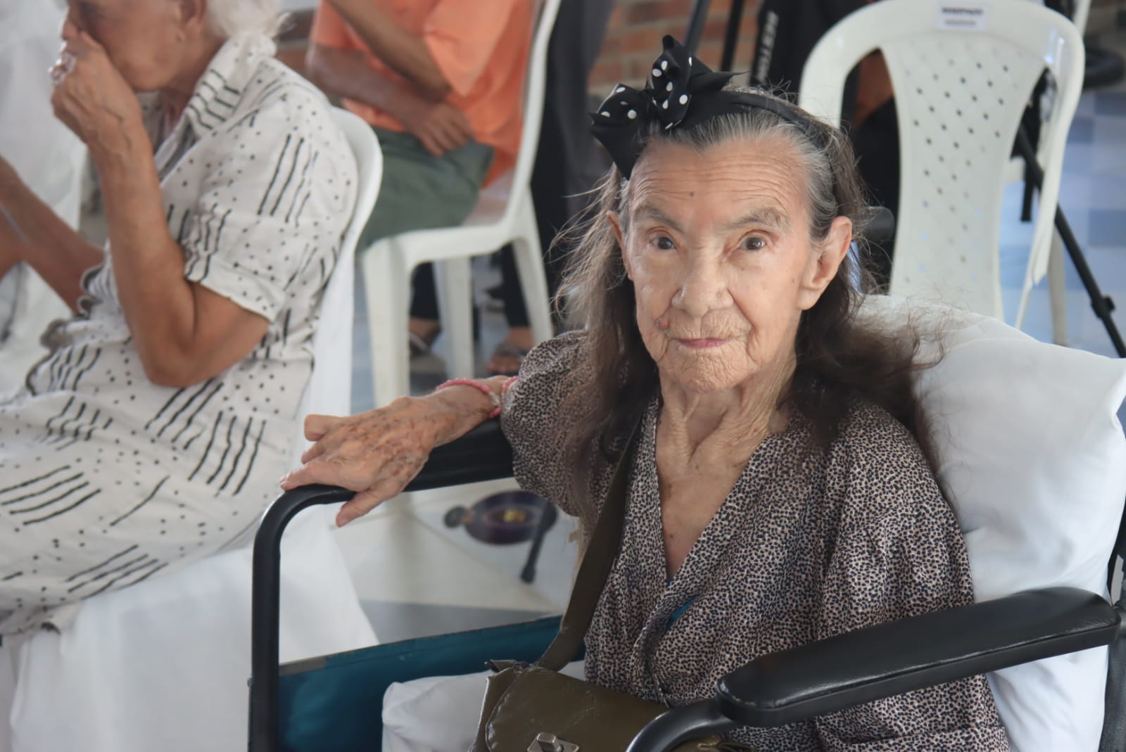 ENTREGA.DONACIÓN.ASILO.3
