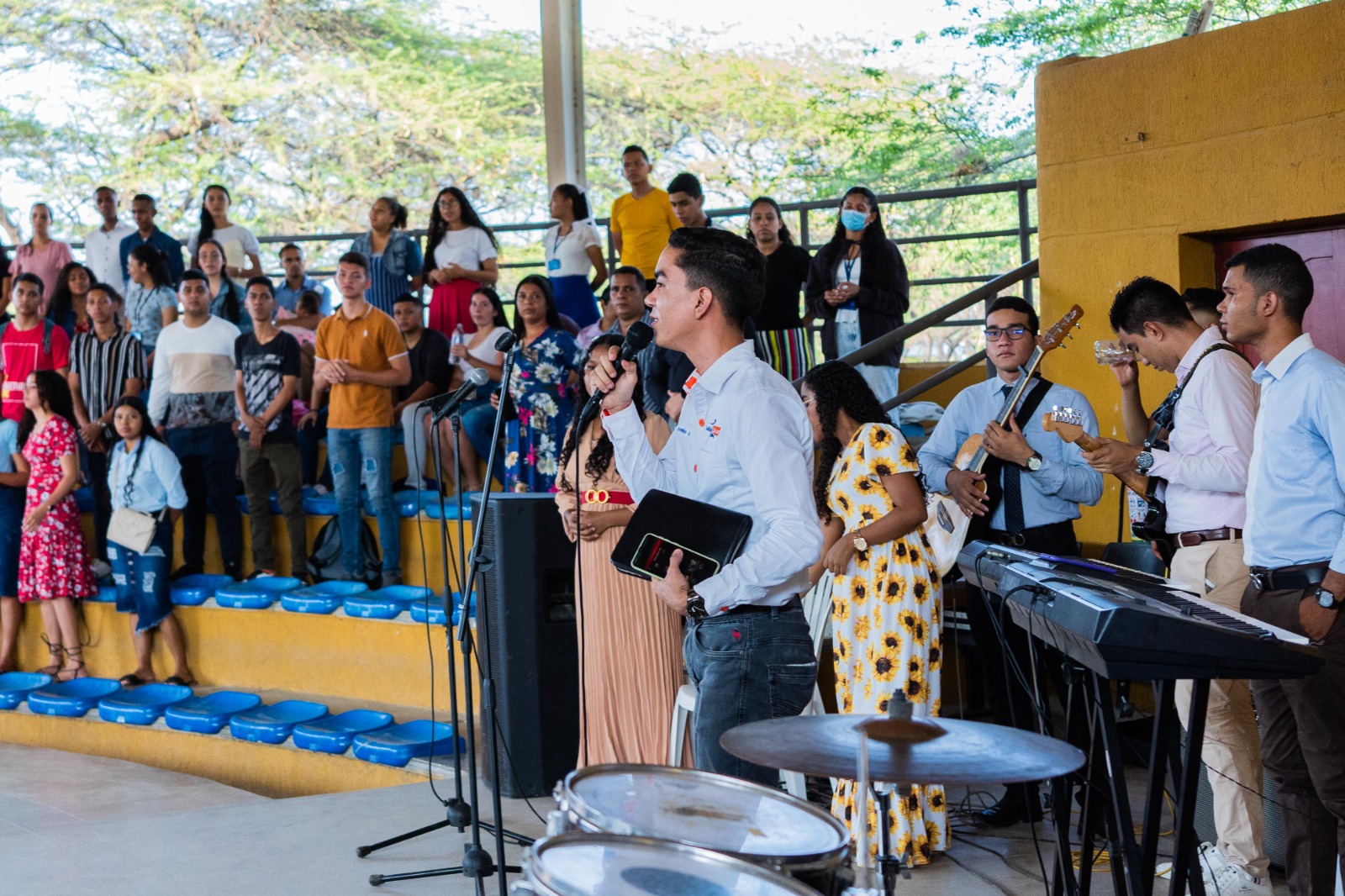 En el Festival de la vida, también se realizó la tarde de gospel, la cual contó con gran presencia de estudiantes