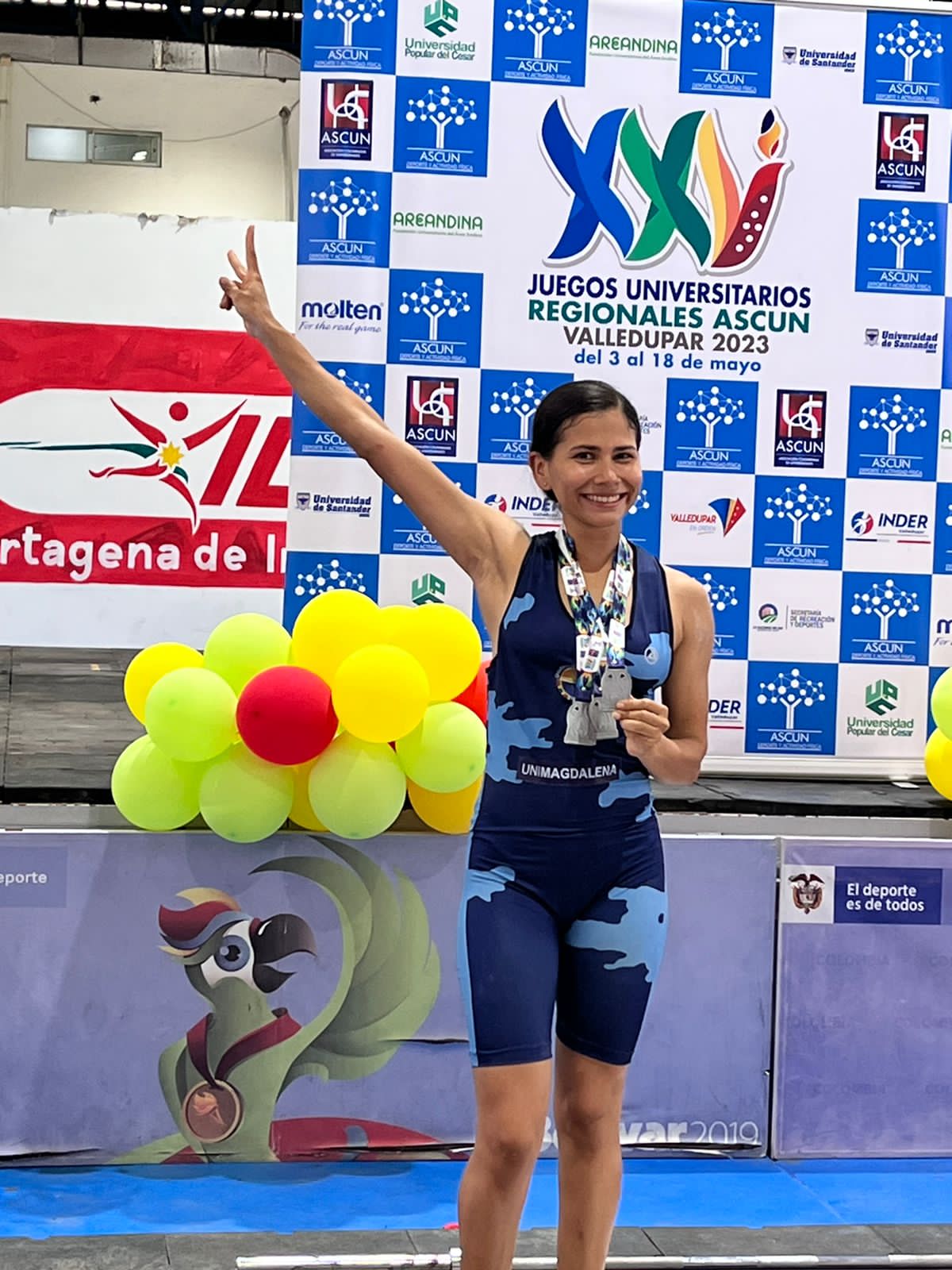 Vanessa Isabel Núñez Robles, obtuvo tres medallas de plata.