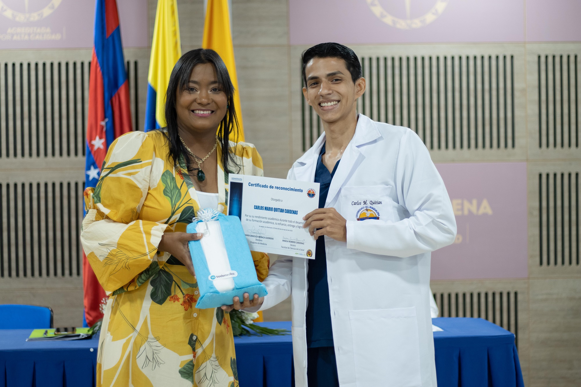 IMPOSICIÓN.BATAS.MEDICINA.3