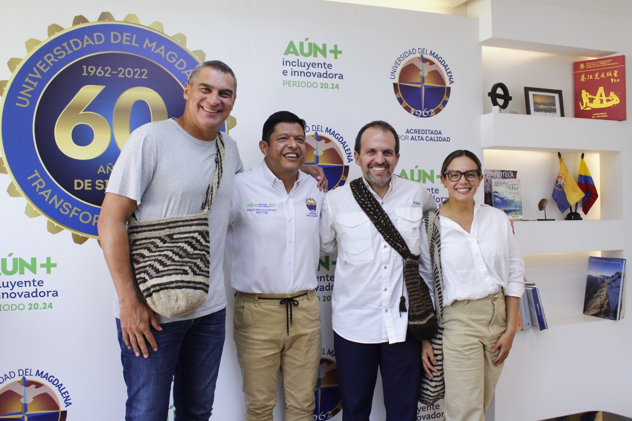 Ernesto Lucena,Cecilia Baena y Farid Mondragón, agradecieron al rector por el recibimiento y por acoger este foro.