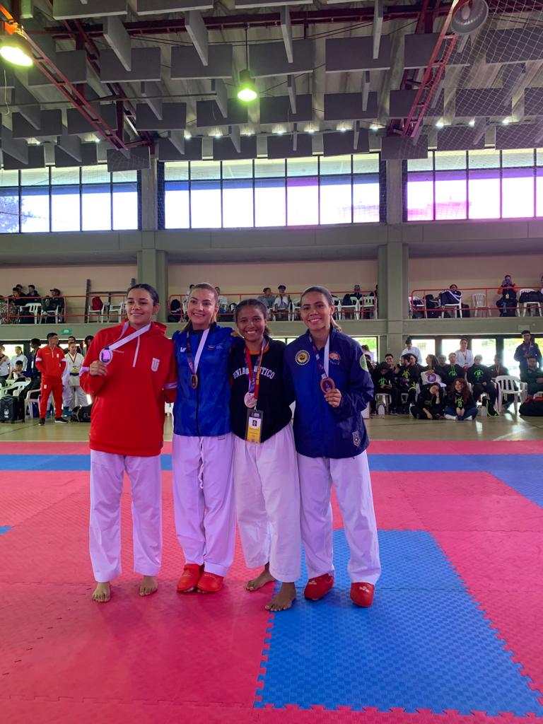 En total el Karate Do, culminó su participación en estas justas deportivas con cuatro medallas de las cuales dos fueron de ORO y dos de bronce.