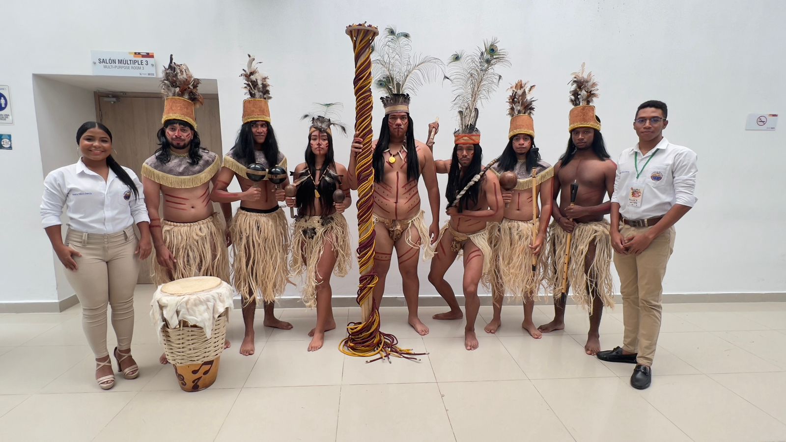 Entre los puntos evaluativos que se tuvieron en cuenta estuvieron la presentación libre del baile de danza, la cual se realizó en la Plazoleta de la P