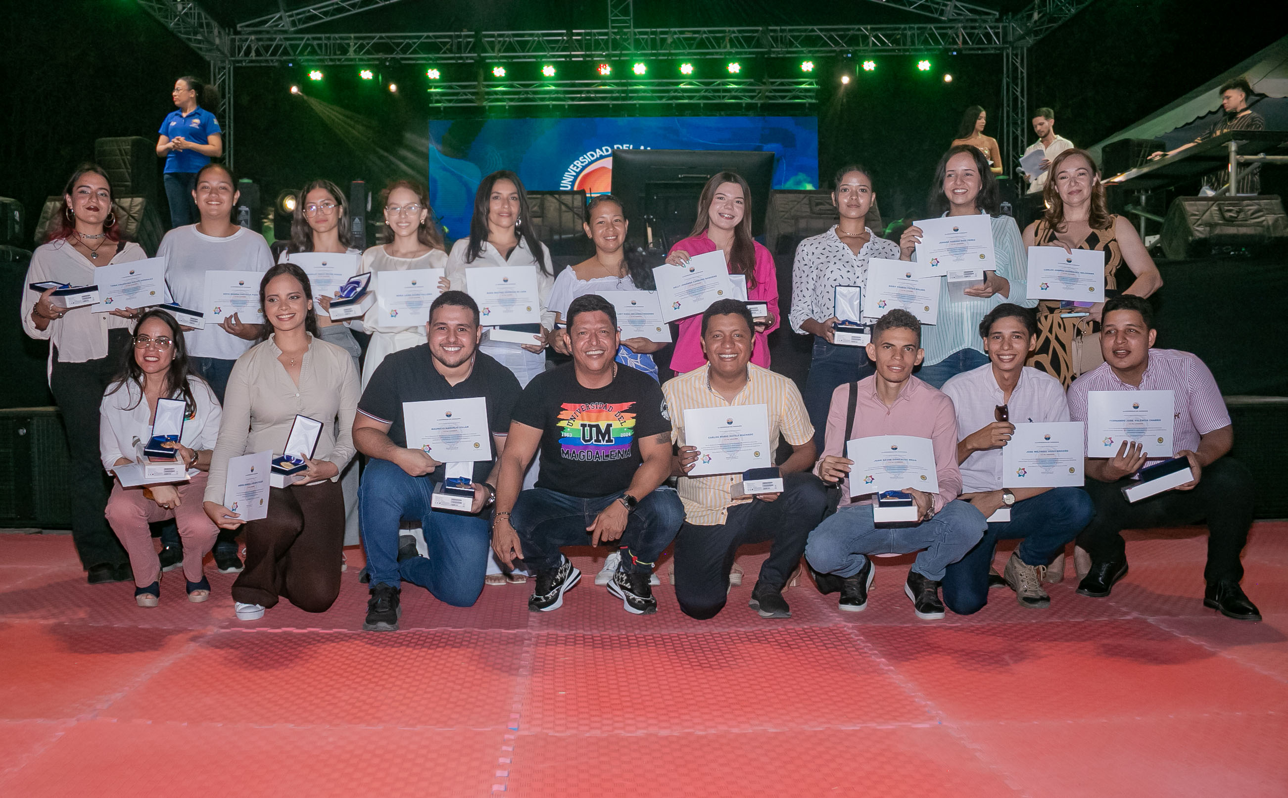 Durante la actividad se hizo reconocimiento a los estudiantes destacados en las Pruebas Saber Pro.