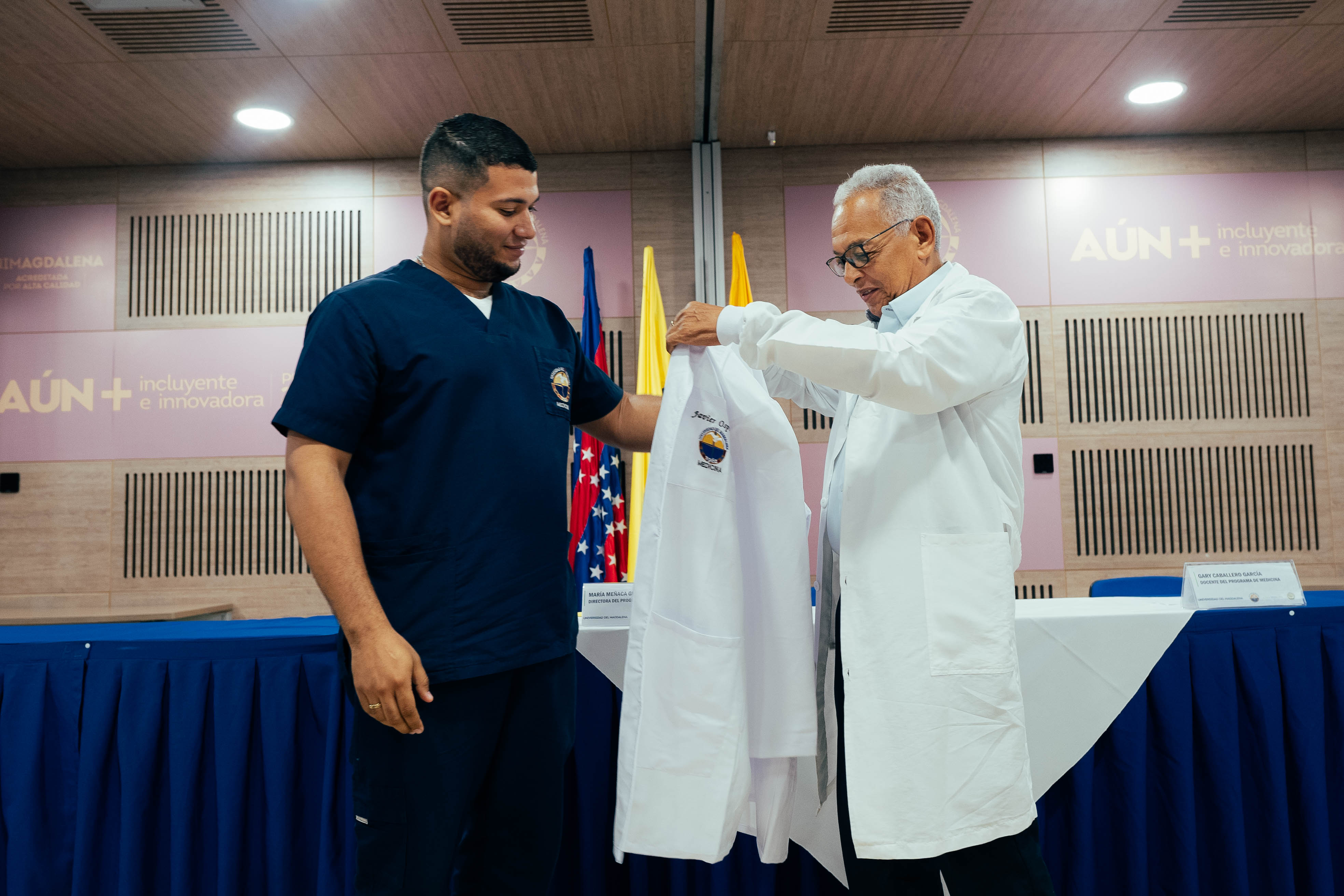 ENTREGA.BATAS.MEDICINA.4