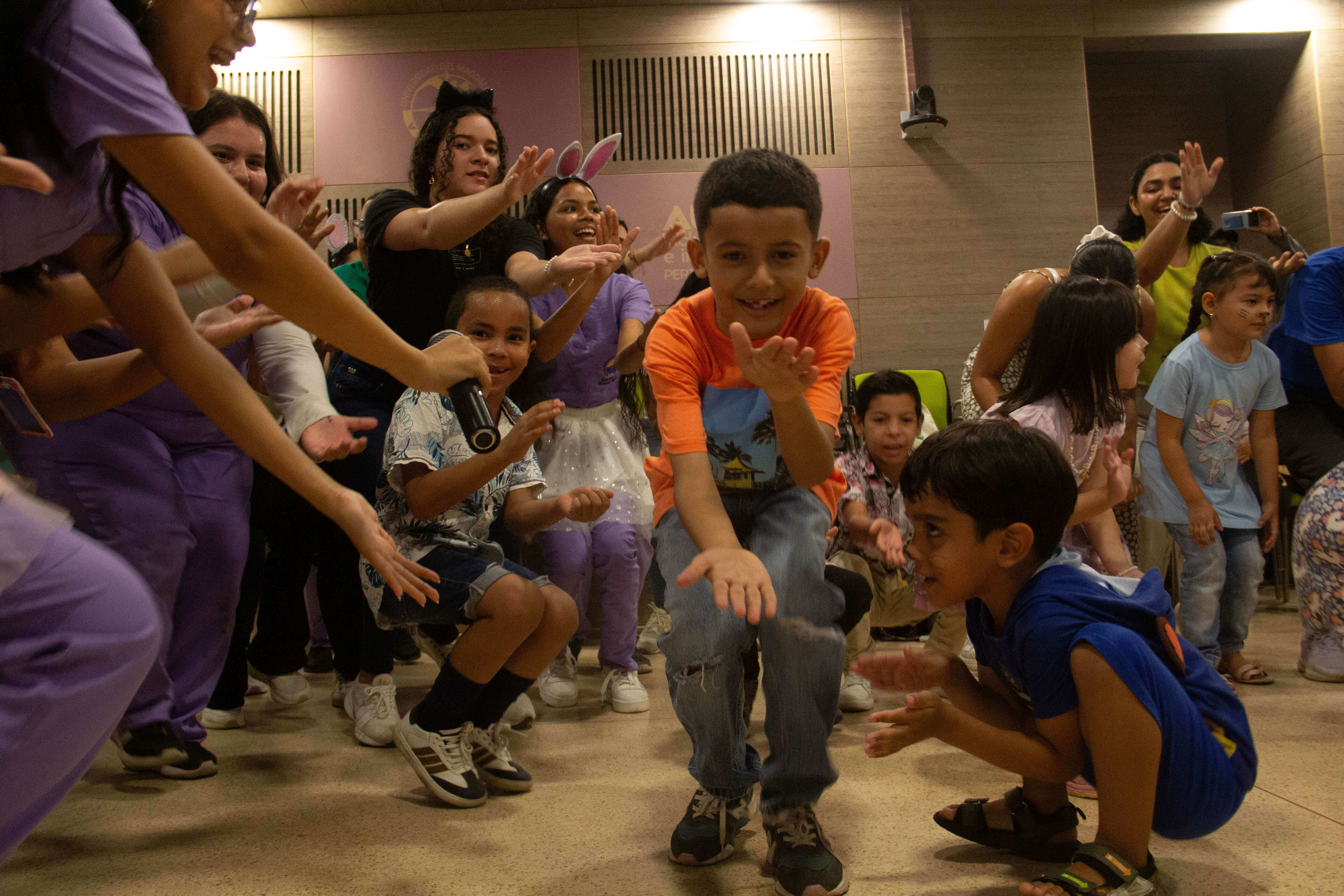 Actividades con niños por parte del programa de Licenciatura en Educación Infantil.