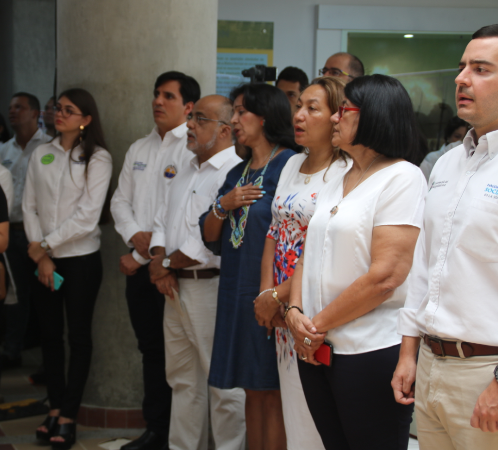 Miembros de UNIMAGDALENA, mostraron su orgullo por edificio de aulas inaugurado