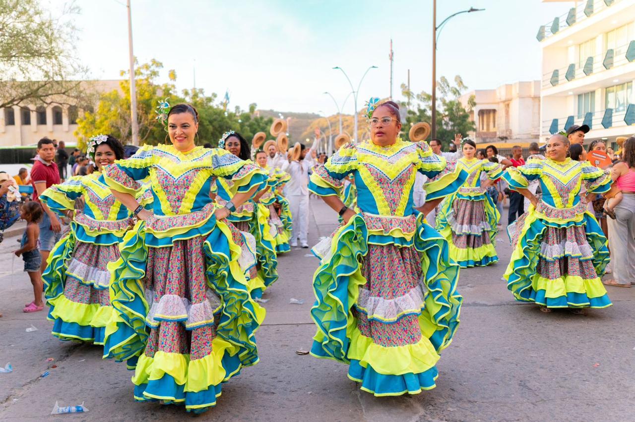 DESFILE