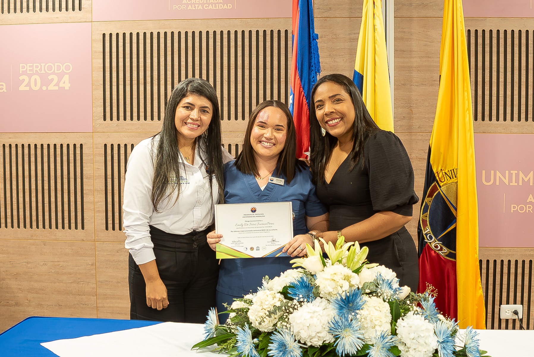 CEREMONIA.INSIGNIAS.PSICOLOGÍA.2
