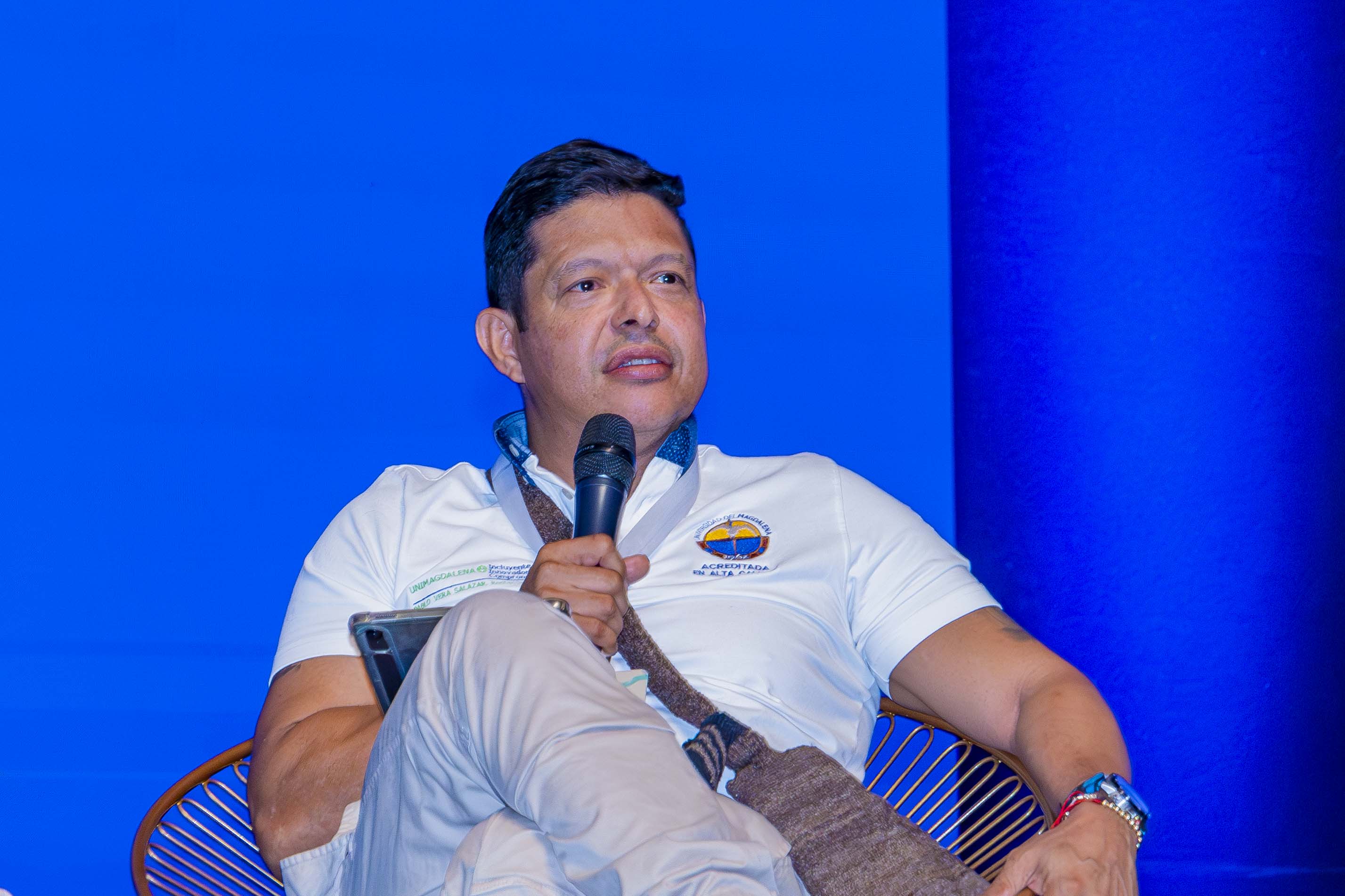 La participación del Rector Pablo Vera Salazar reafirmó la misión de la Alma Mater como una institución innovadora y comprometida con la formación ciu