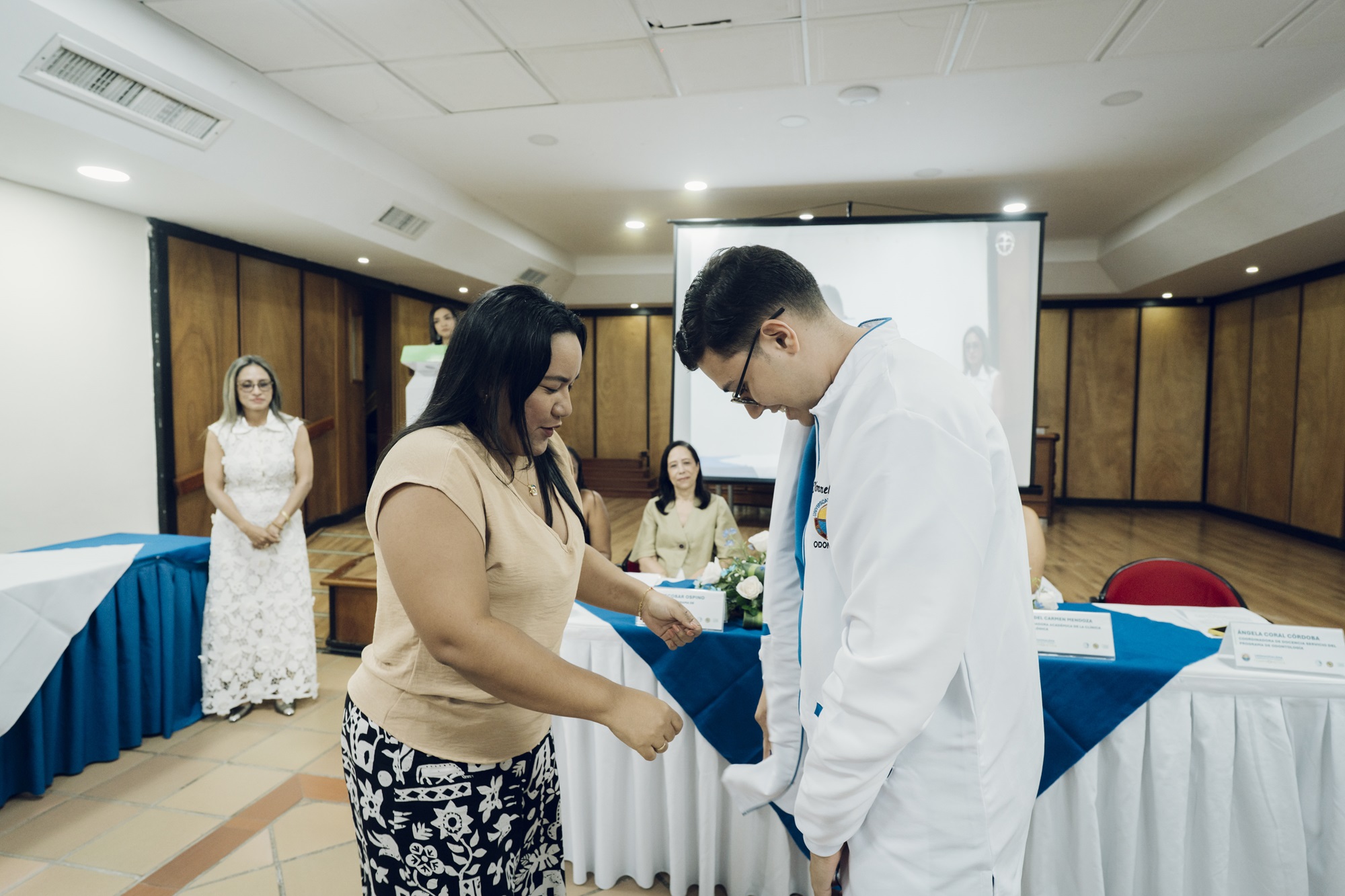 CEREMONIA.ODONTOLOGÍA.BATAS.3