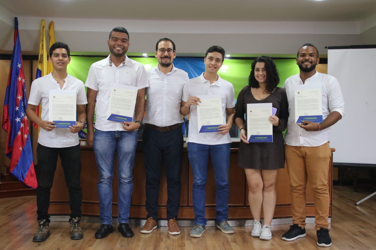 UNIMAGDALENA otorgó 130 reconocimientos a becarios del Programa Conexión Global