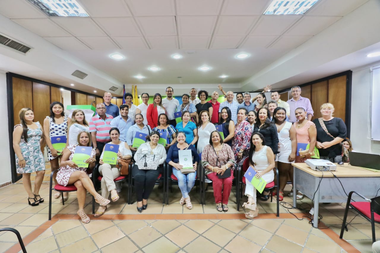 UNIMAGDALENA otorgó 130 reconocimientos a becarios del Programa Conexión Global