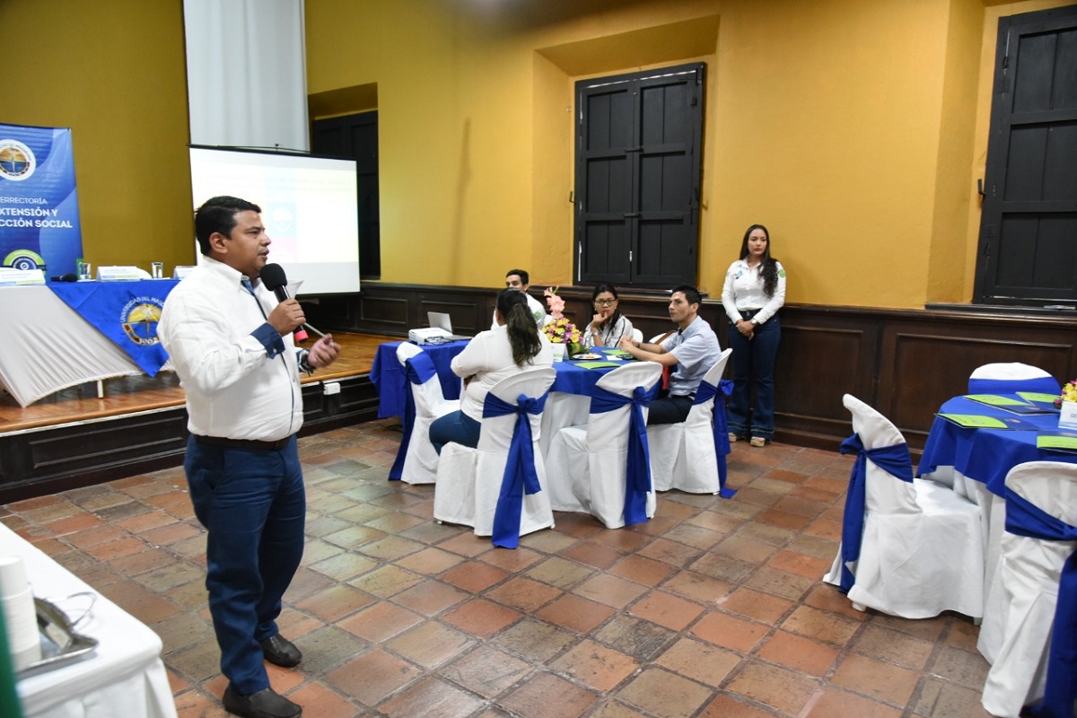 UNIMAGDALENA reúne a empresarios para conocer las necesidades de formación del sector productivo