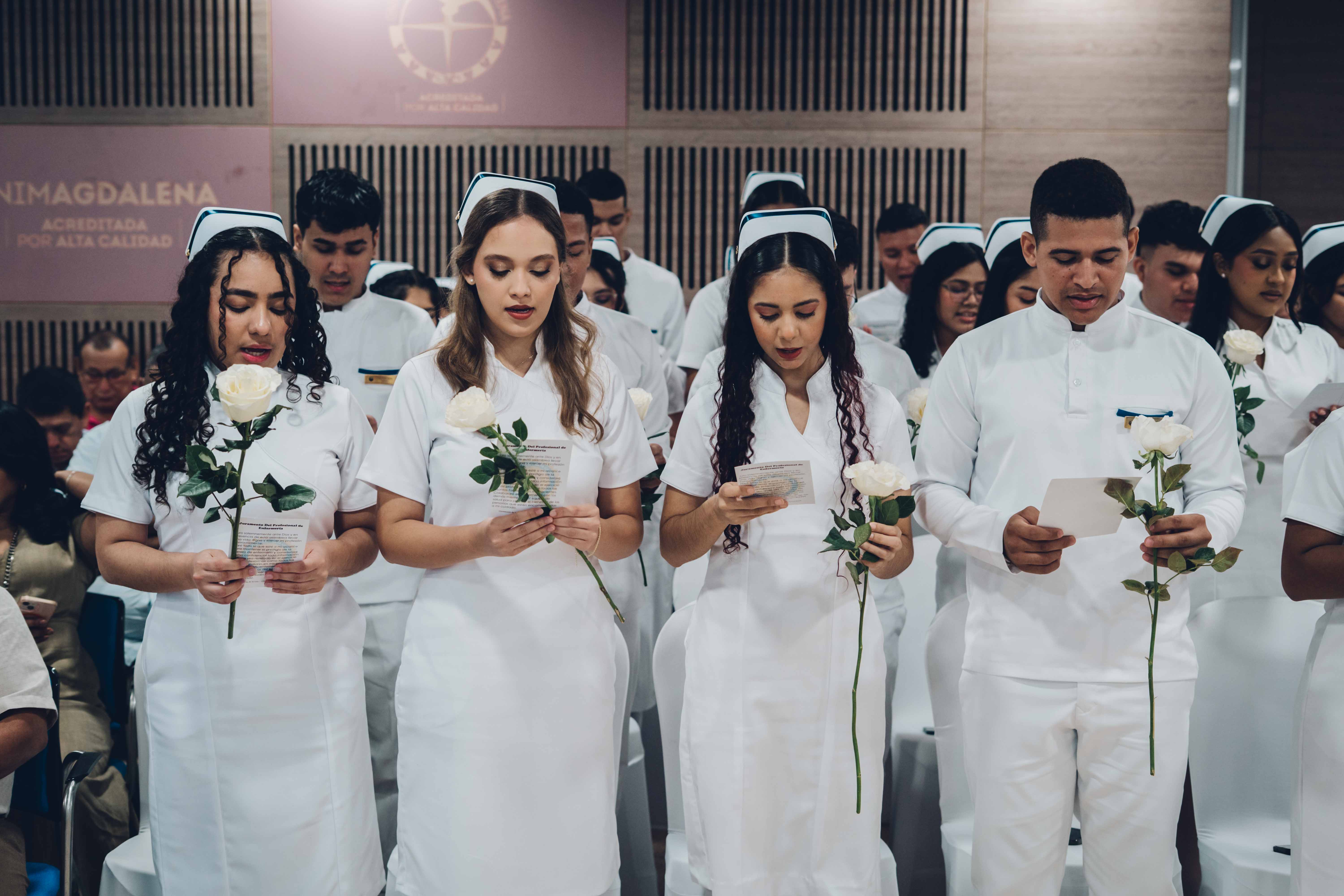 CEREMONIA.LUZ.ENFERMERÍA.2