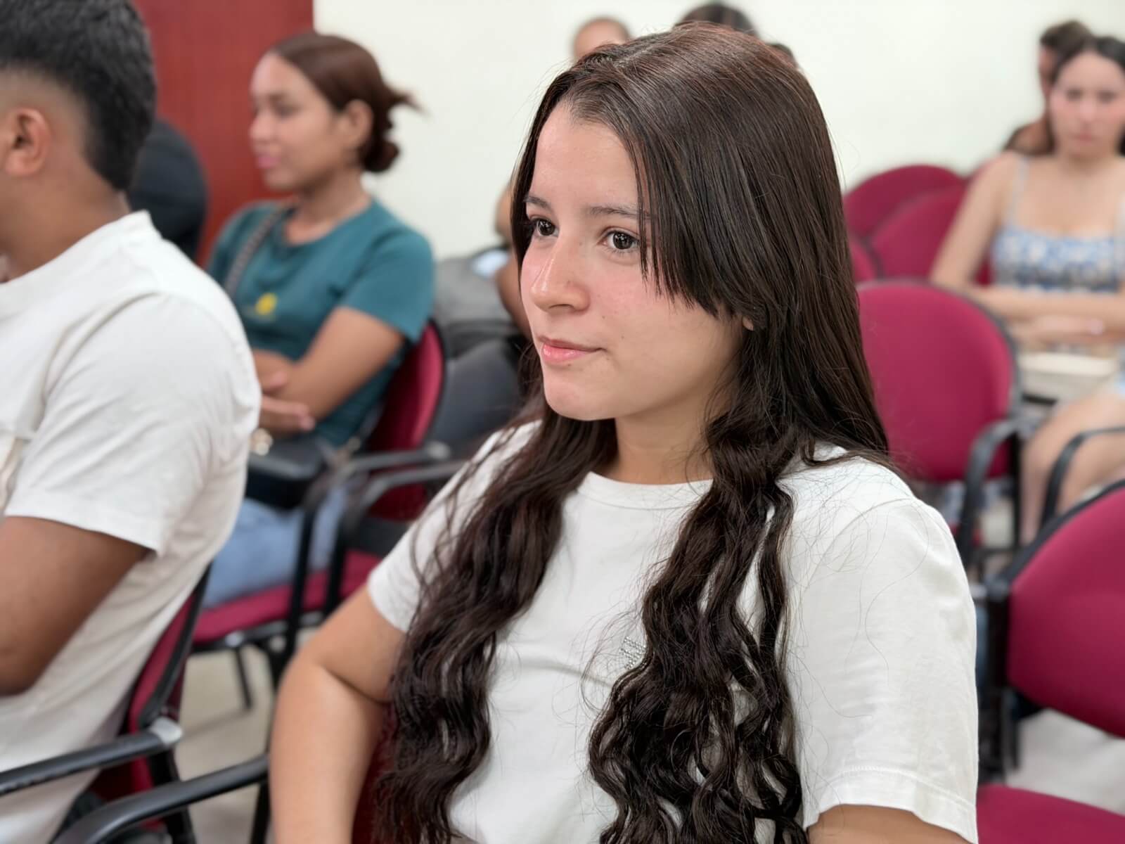 Innovación y conocimiento: Los estudiantes del programa exploran nuevas oportunidades en contabilidad y gestión empresarial.