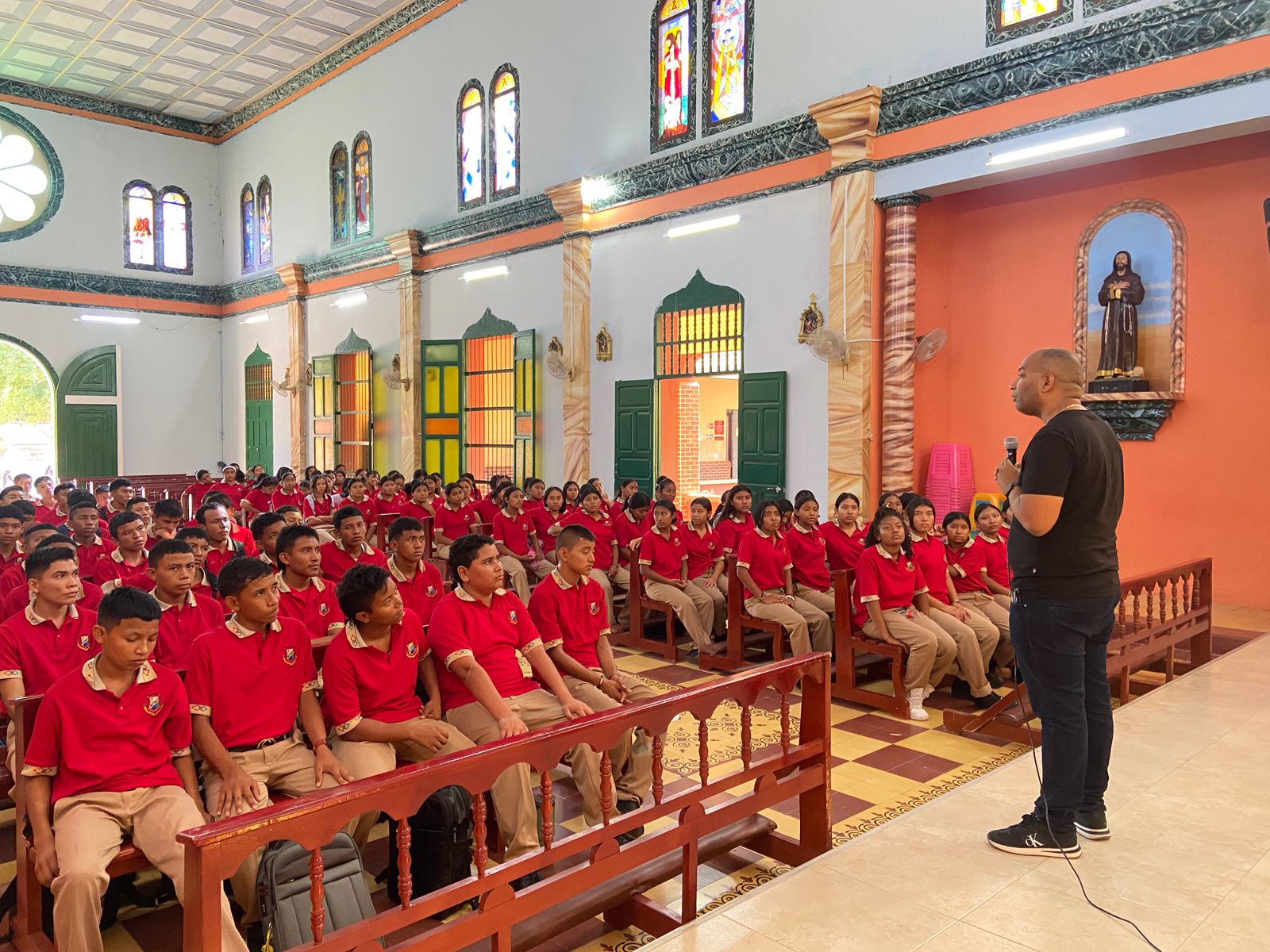 En la Institución Educativa Técnica Internado Indígena San Antonio Aremasain, se articulan a Programas Técnicos Profesionales.