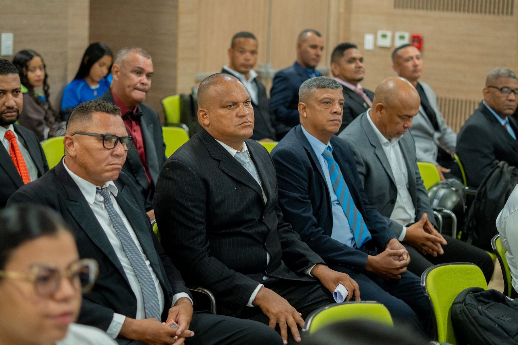 Con edades entre los 40 y 60 años, los estudiantes asumieron el reto de regresar a las aulas para hacer realidad el sueño.