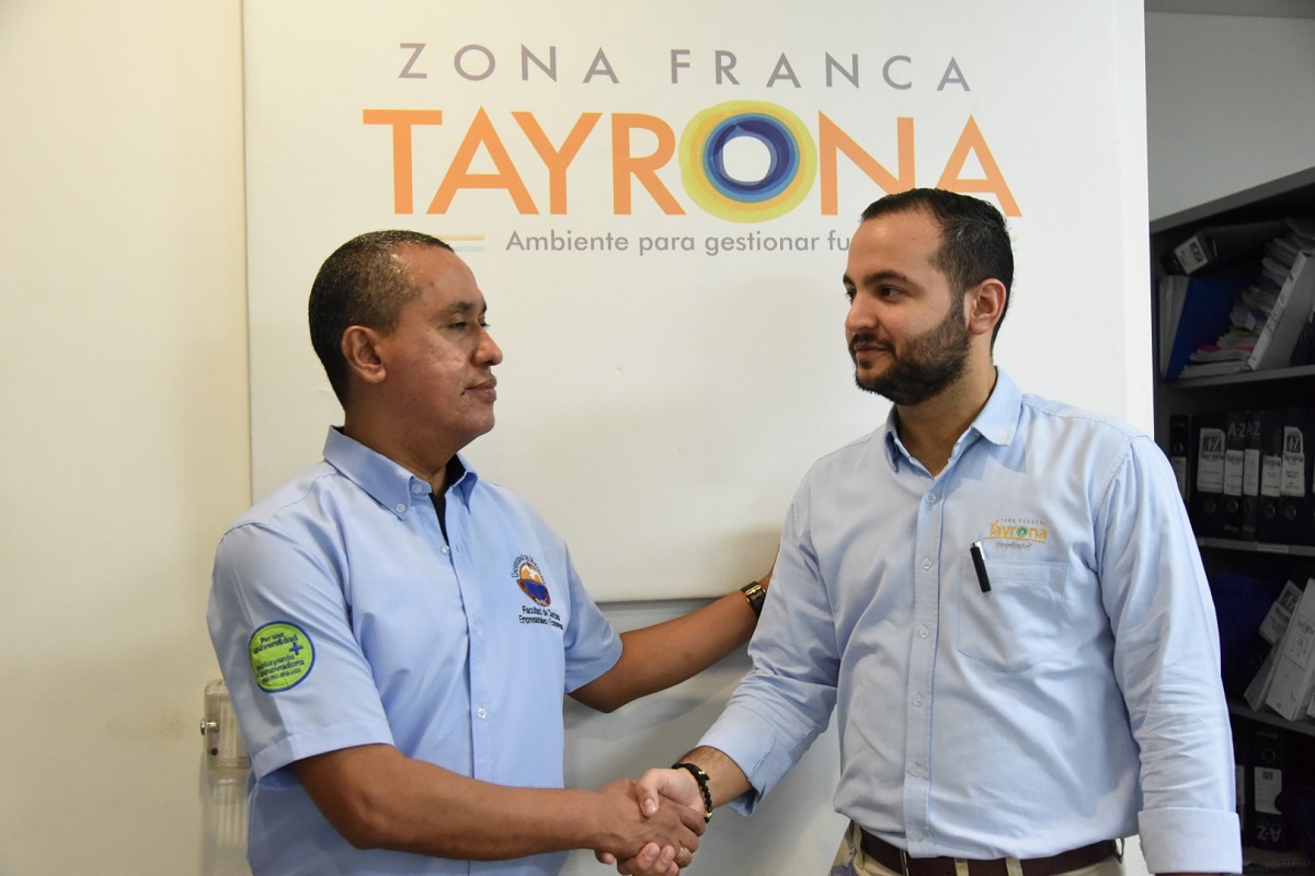 Docentes y estudiantes de UNIMAGDALENA realizaron jornadas de capacitación a funcionarios de la Zona Franca Tayrona