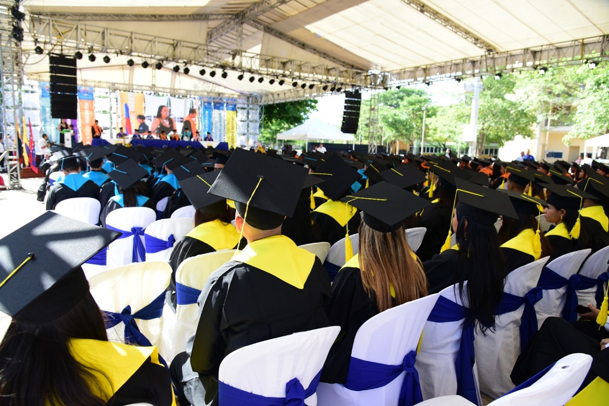 En UNIMAGDALENA 700 ciudadanos cumplen el sueño de ser profesionales