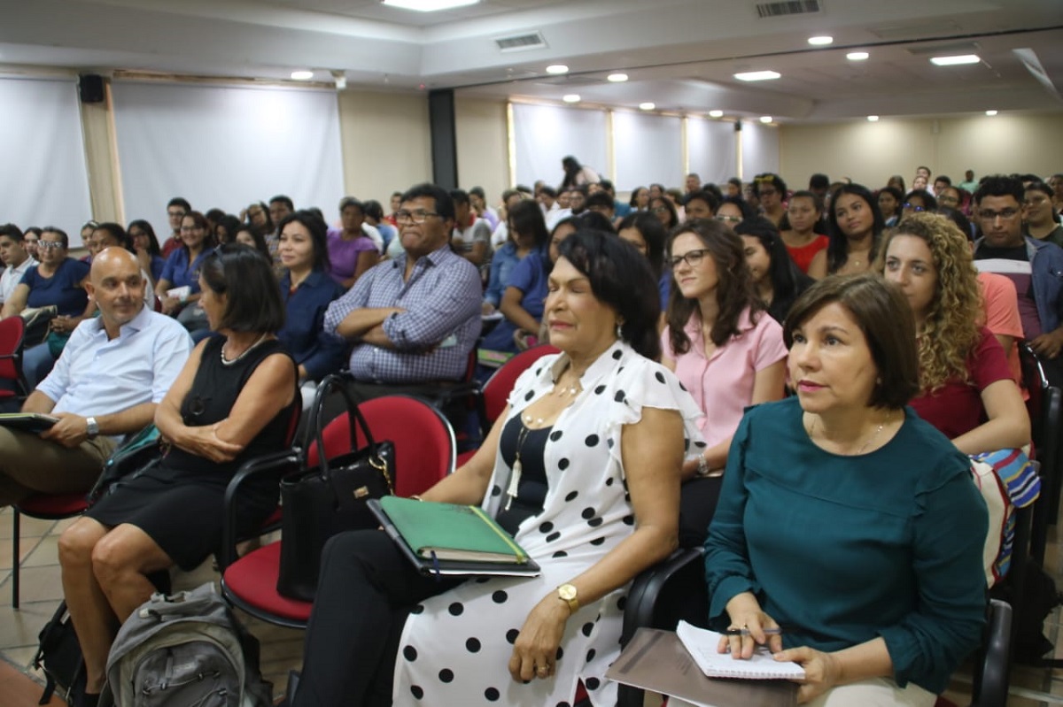 Docentes italianos disertaron sobre Adolescencia: entre la Oportunidad y el Riesgo en UNIMAGDALENA