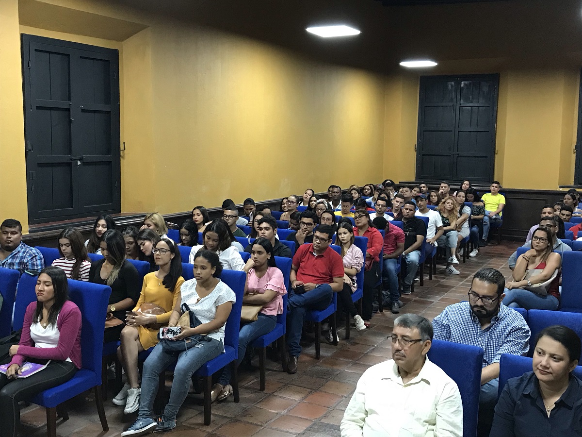 En UNIMAGDALENA se disertó sobre el papel de radio universitaria en la sociedad