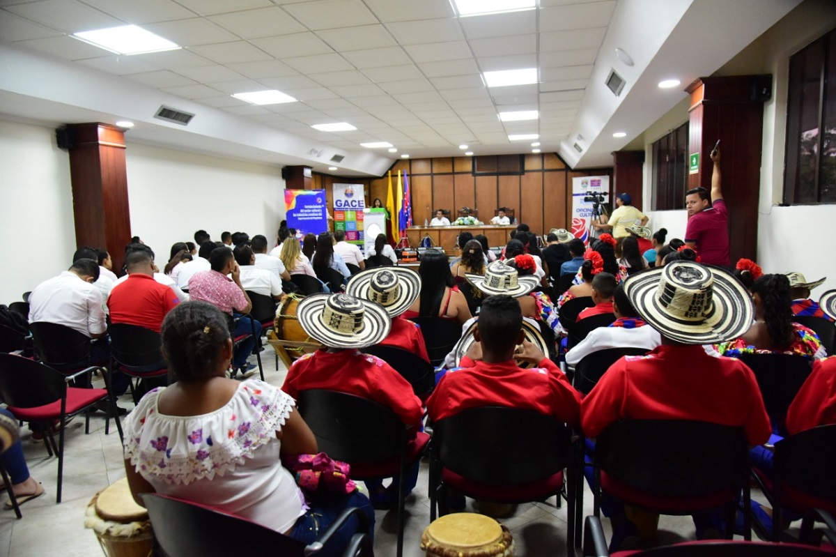Escuelas culturales del departamento recibieron instrumentos musicales en UNIMAGDALENA