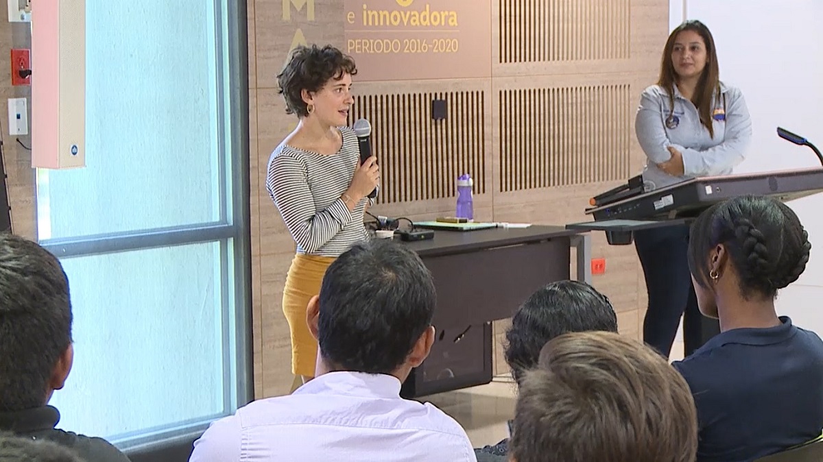 Estudiante francesa vive una experiencia de intercambio en UNIMAGDALENA