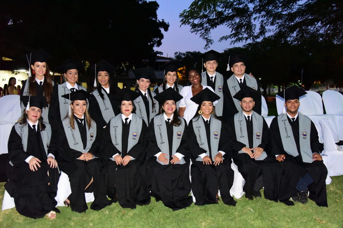 UNIMAGDALENA graduó a profesionales con conocimientos de alta calidad en programas posgraduales