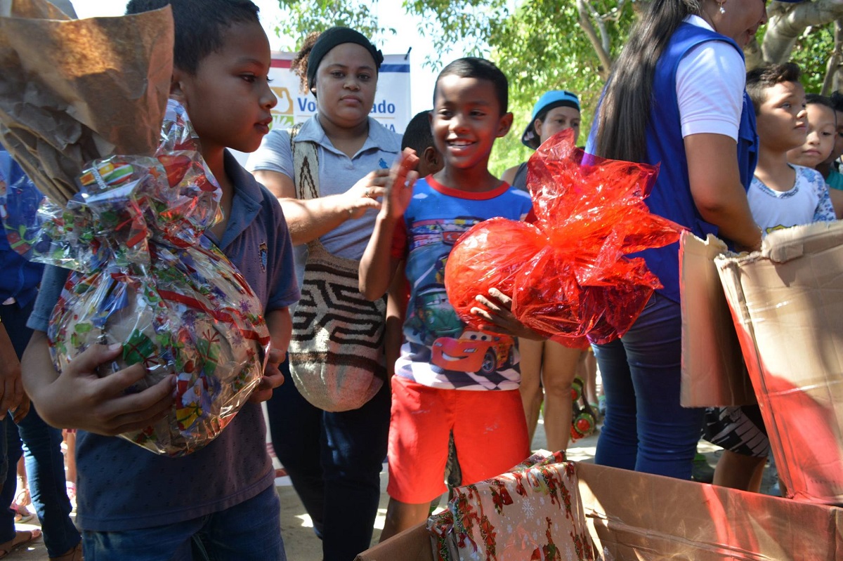 UNIMAGDALENA inició campaña de recolección de regalos ‘Regala una sonrisa en esta navidad’
