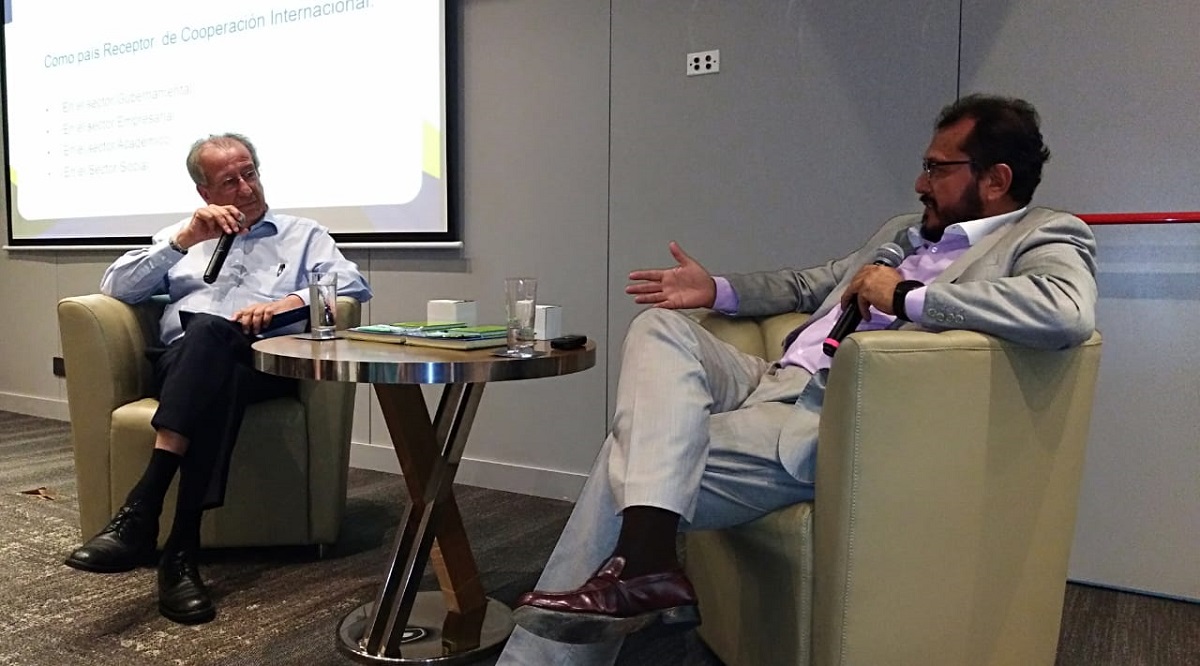 UNIMAGDALENA realizó coloquio sobre cooperación internacional