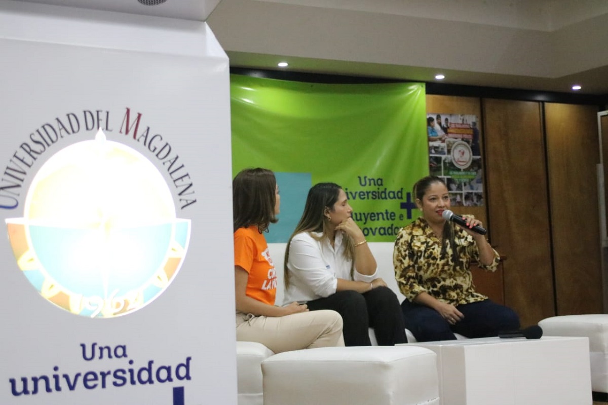 UNIMAGDALENA conmemoró el Día Internacional de la No Violencia Contra la Mujer