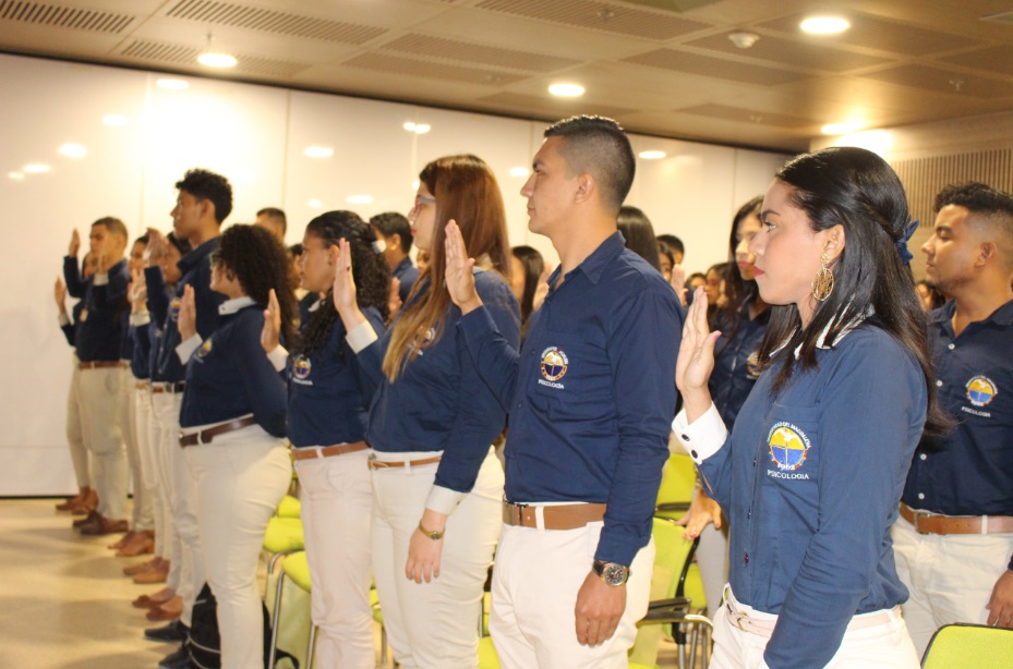UNIMAGDALENA impuso insignias a estudiantes del Programa de Psicología