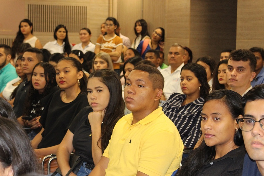 UNIMAGDALENA ofreció capacitación sobre nueva Regulación Aduanera