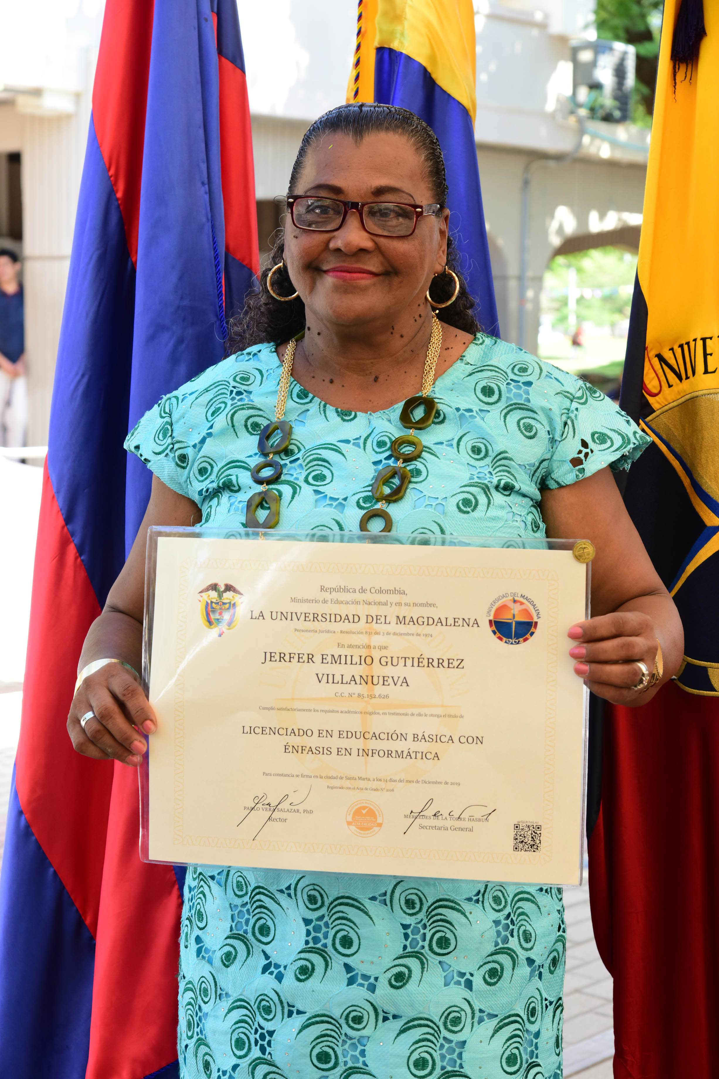 Mamá del recluso graduado