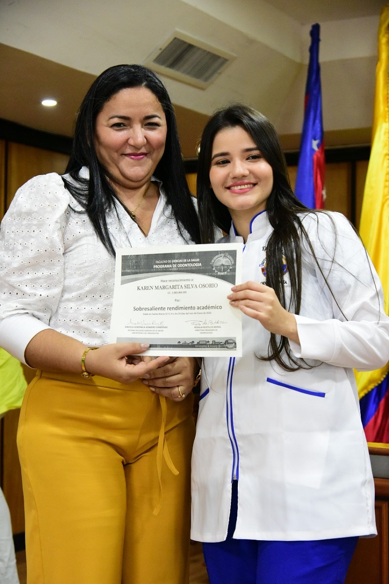 Estudiantes de Odontología de UNIMAGDALENA emprenden a realizar sus prácticas profesionales