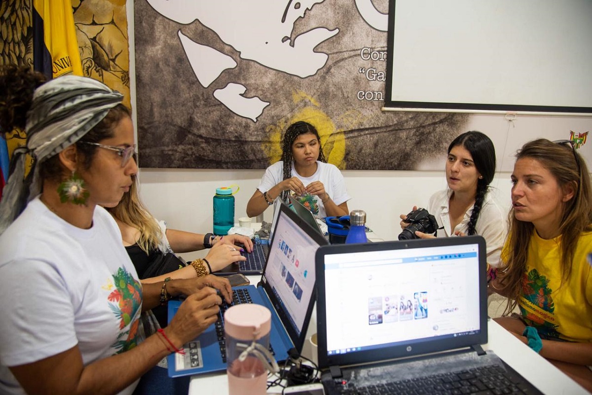 Se producen nuevas narrativas adentrándose en Macondo y proyectándolo hacia el mundo