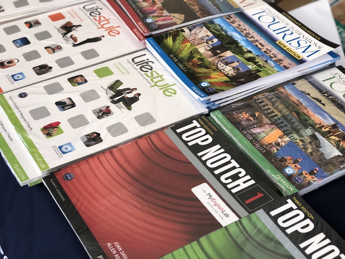UNIMAGDALENA acogió a la Primera Feria de libros en inglés