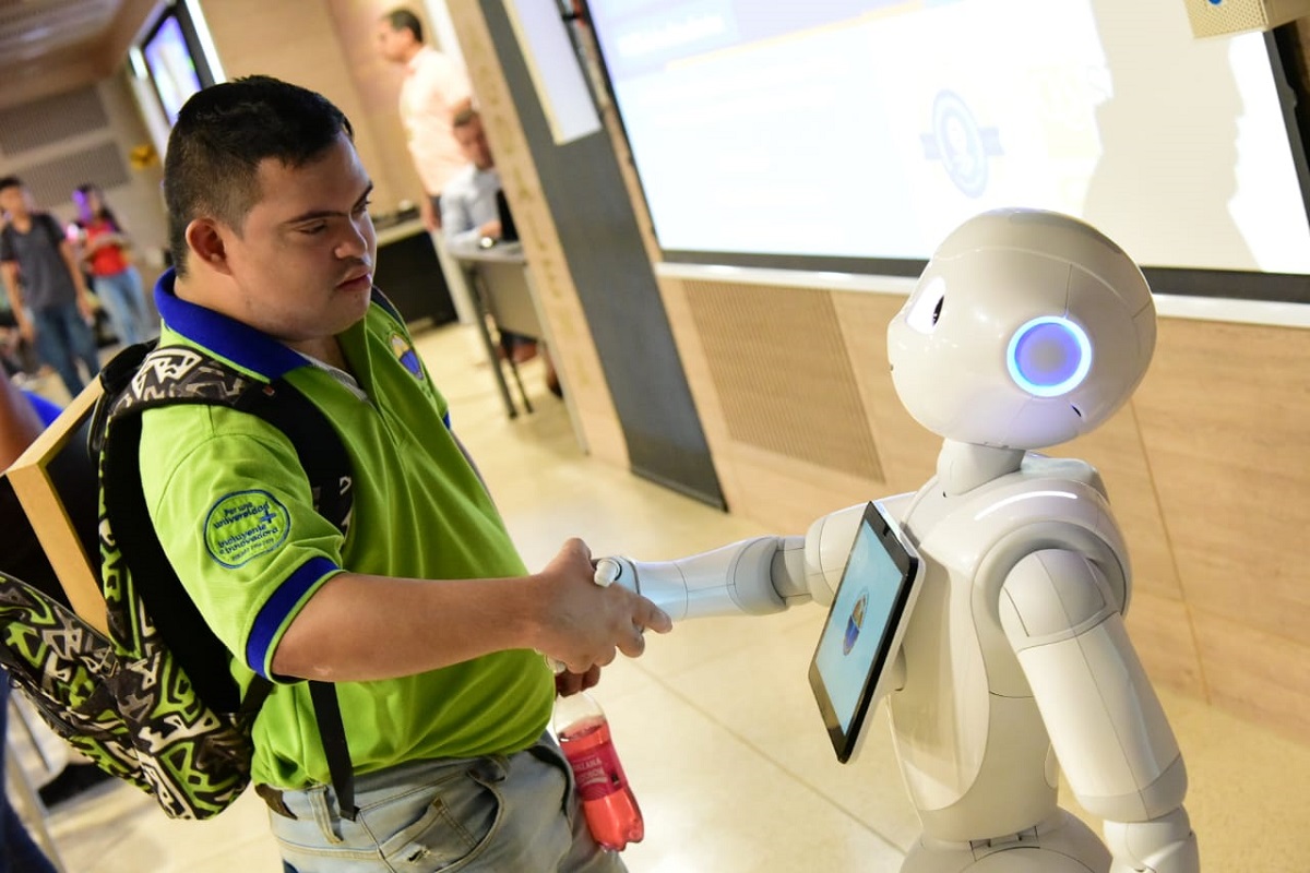 Con Robot “LIED” y dinámica ¿quién quiere ser siembra UNIMAGDALENA?, dan a conocer a los estudiantes el Proceso de Renovación de Acreditación