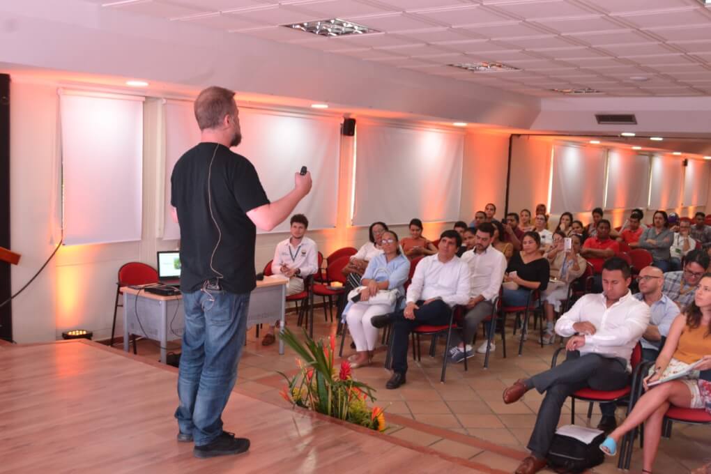 UNIMAGDALENA promueve el emprendimiento a través de la Economía Naranja
