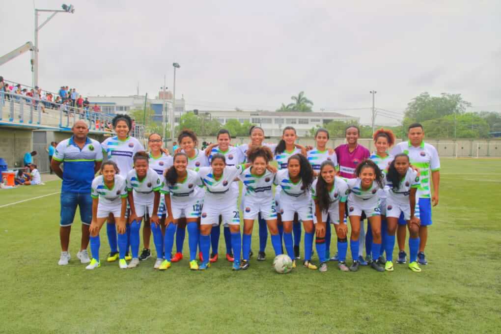 Fútbol Femenino de UNIMAGDALENA logra campeonato en juegos deportivos regionales universitarios
