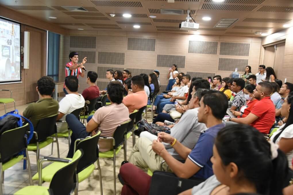 En UNIMAGDALENA se dictó Conferencia sobre Proyecto de vida