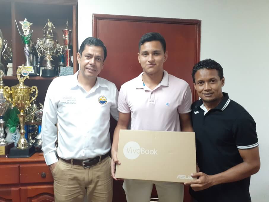 UNIMAGDALENA premia el desempeño deportivo de sus estudiantes